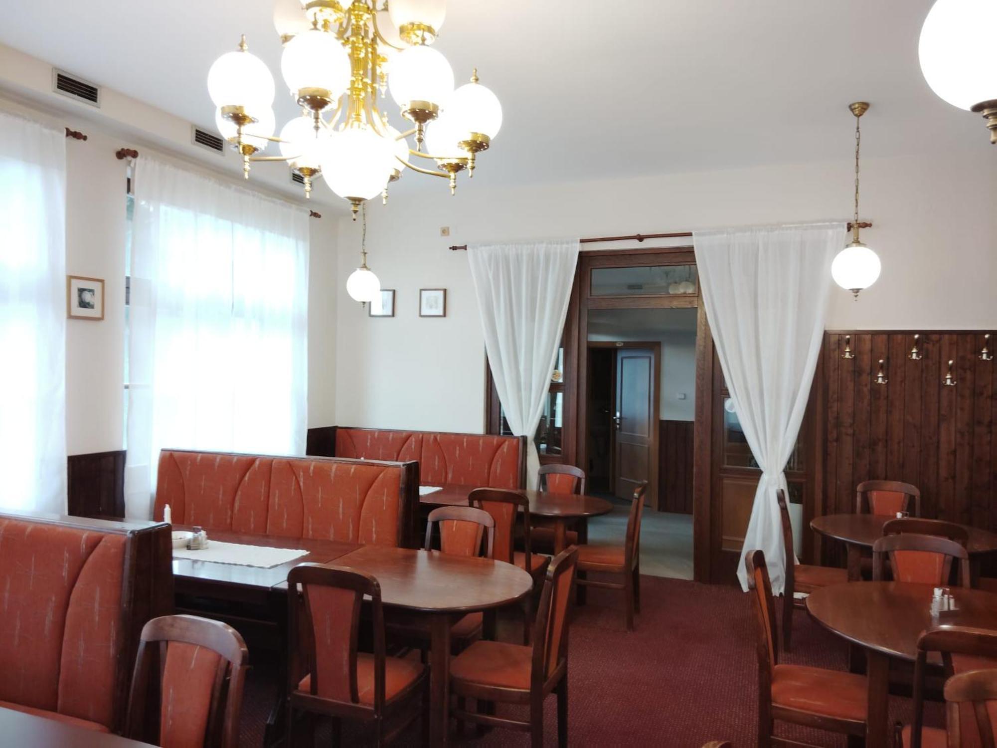 Lucni Dum Hotel Янске Лазне Екстериор снимка